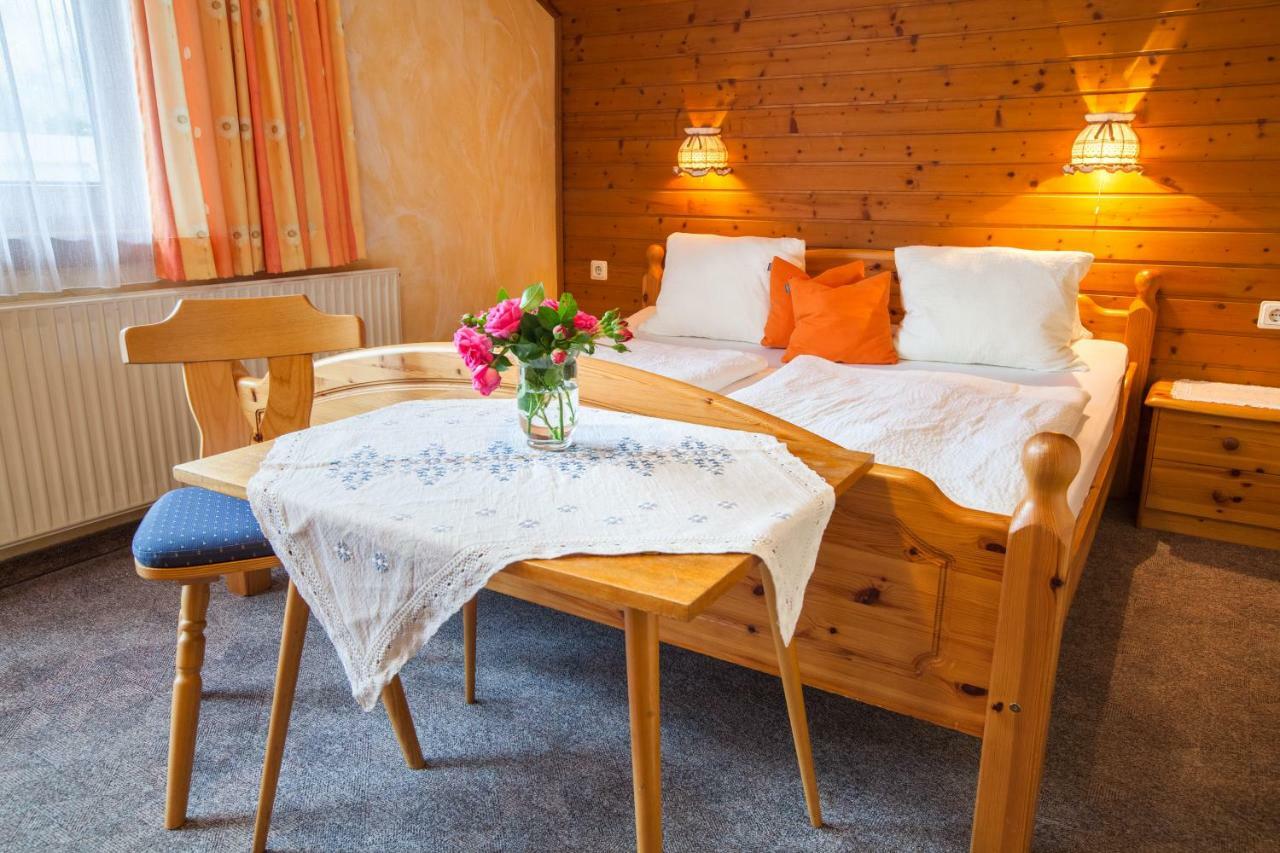 Gaestehaus Elisabeth Bed & Breakfast Mayrhofen Exterior foto
