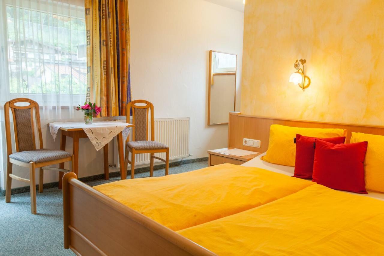 Gaestehaus Elisabeth Bed & Breakfast Mayrhofen Exterior foto